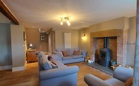 Luxurious 4 Bedroom Cottage In The Yorkshire Dales